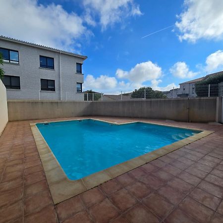 Appartement Dans Residence Avec Piscine 아그 외부 사진